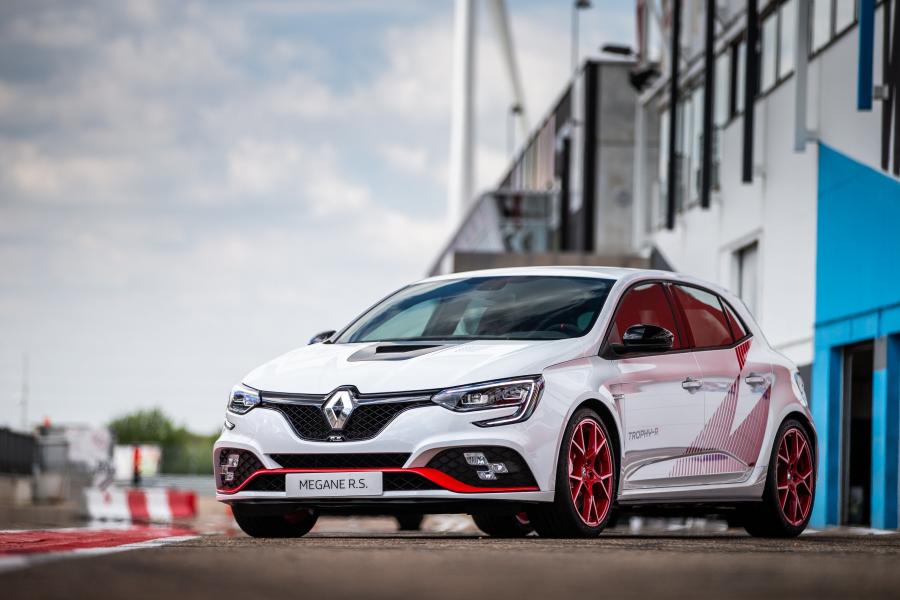  Renault Megane R.S. Trophy-R 2019 года  (WW) (фото 5 из 49)